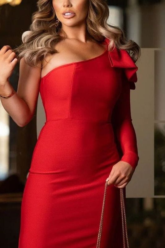 Woman wearing a figure flattering Lela Long Sleeve Bandage Midi Dress - Lipstick Red BODYCON COLLECTION